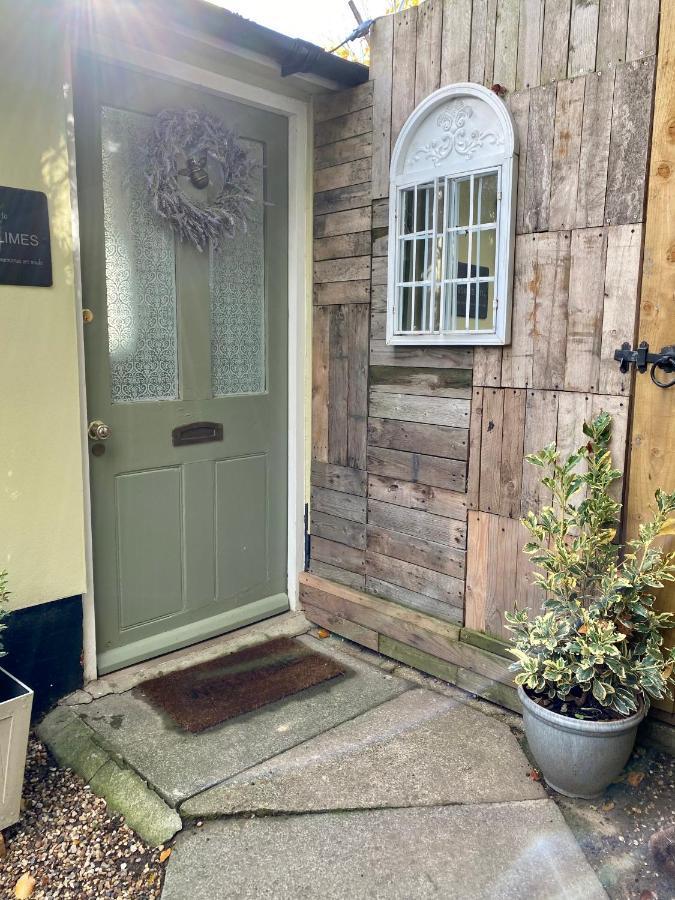 Little Limes An Adorable Little Suffolk Getaway With Outside Space Near Woodbridge Eyke Екстериор снимка